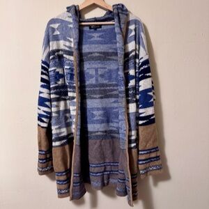 Two Sisters womans aztec print hooded cardigan sweater Size Large